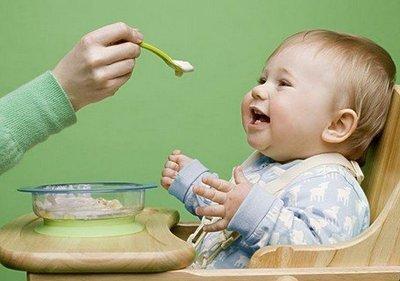 注意，一岁前的宝宝吃这些辅食容易过敏