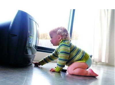 婴幼儿（0-3岁）看电视是有益还是有害，最全知识讲解