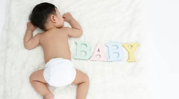 宝宝为什么爱趴着睡？科学解析宝宝爱趴着睡