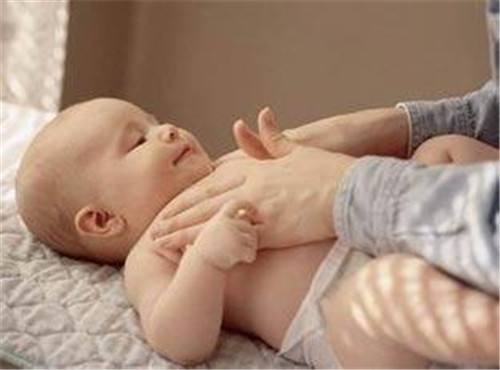 什么是婴儿抚触？宝宝抚触的十二种神奇效能