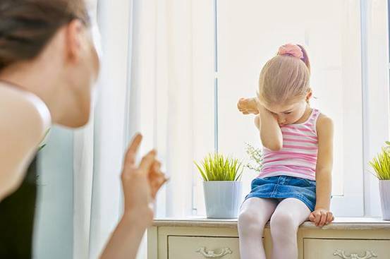经常吼孩子会有什么后果？