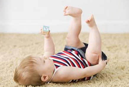 一周岁宝宝发育标准，如何判断宝宝发育是否正常