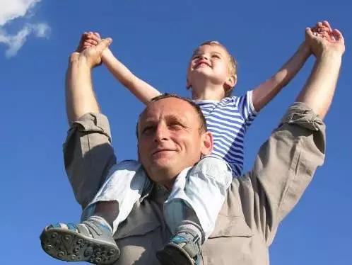 当孩子总在说“还好”“无所谓”“不知道”的时候,你就要小心了! 当孩子总在说“还好”“无所谓”“不知道”的时候,你就要小心了!