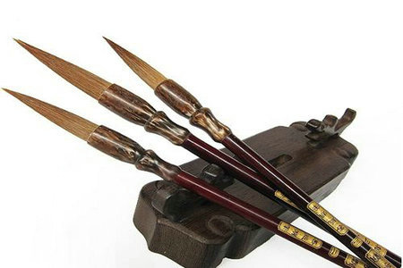 宝宝学习毛笔正确的握笔姿势是什么？