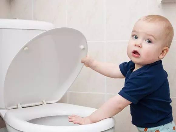 如何训练宝宝如厕，宝宝如厕训练方法指南