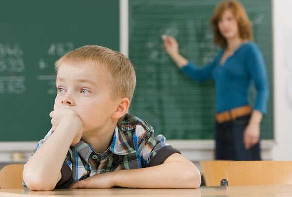 孩子上课总是“注意力不集中”怎么办？