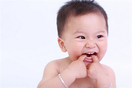 宝宝磨牙应该怎么样护理？