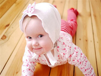 新生儿衣服怎么选?宝宝衣服不能随便选 新生儿衣服怎么选?宝宝衣服不能随便选