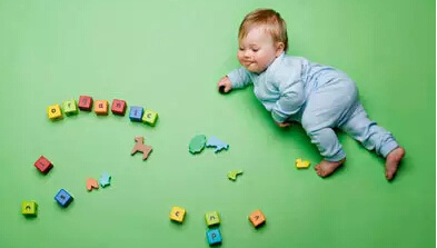 六个月宝宝适合玩什么玩具，最适合宝宝玩具盘点