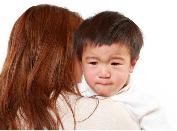 早教机构经验分享：为什么妈妈越发火孩子越要粘着你？