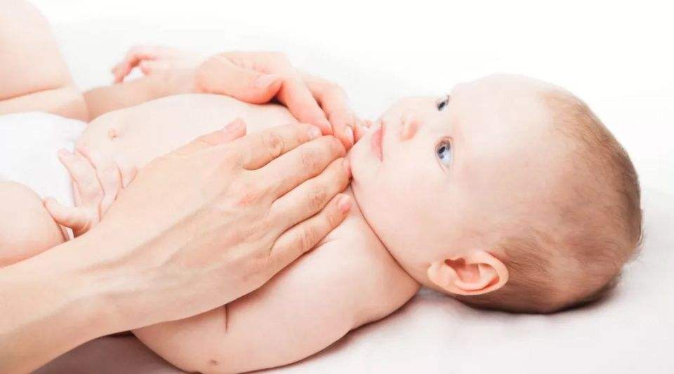 早教知识：新生儿皮肤脱皮是怎么回事呢？