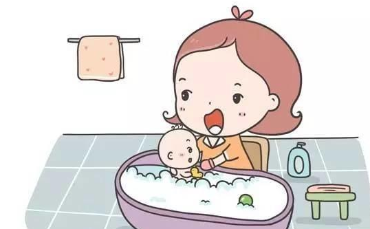 秋季给宝宝洗澡，除了温度，还有这几点