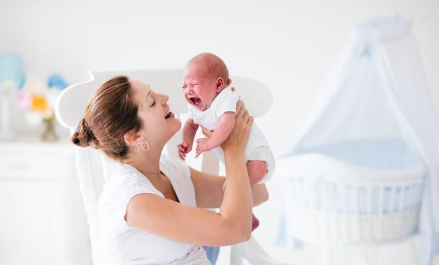 婴儿肠绞痛怎么办？医生建议：做好3点预防，孩子不遭罪