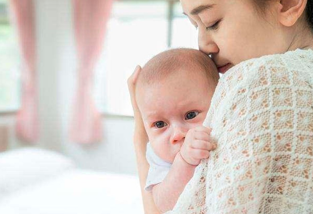 宝宝多大会喊“妈妈”？早于6个月，说明孩子大脑发育好   