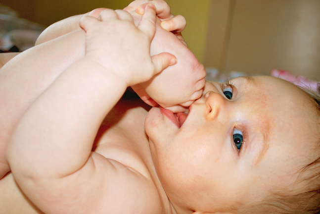 宝宝口水多的原因，预防宝宝流口水的有效方法