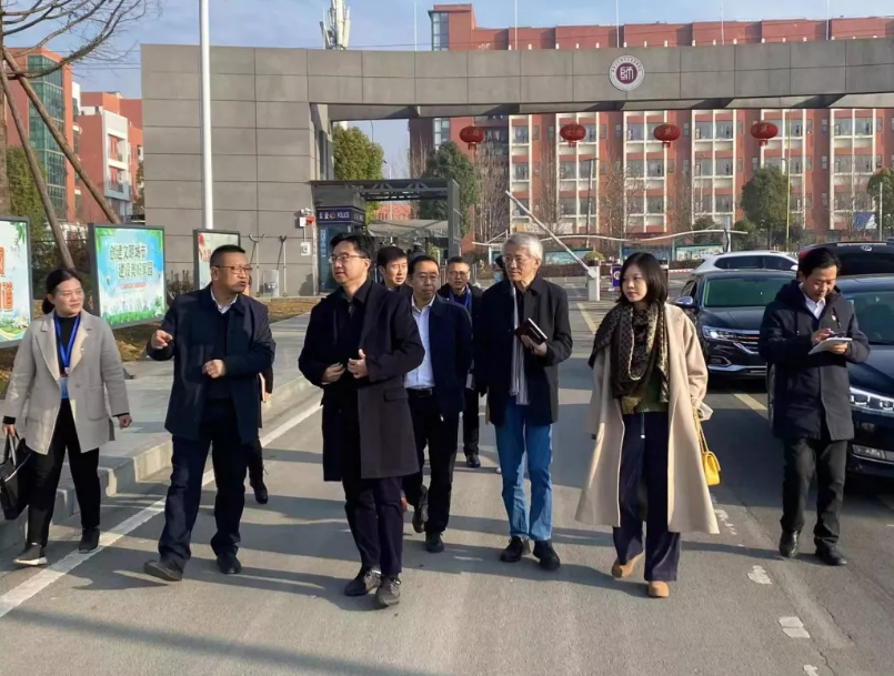 运动宝贝集团与中国发展研究基金会共同参观考察毕节幼儿师范高等专科学校